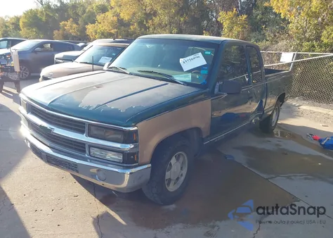 1998 Chevrolet C1500 Fleetside из США, поврежденный, VIN 2GCEC19R3W1206821